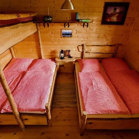 Casa de Férias Mit Zwei Schlafzimmern Und Terrasse *